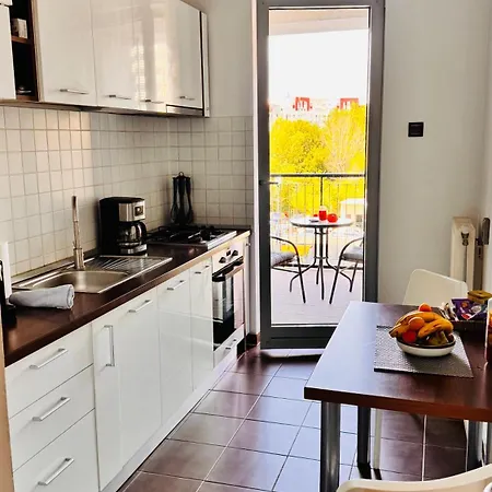 Bright & Cozy Retreat! アパート ブカレスト